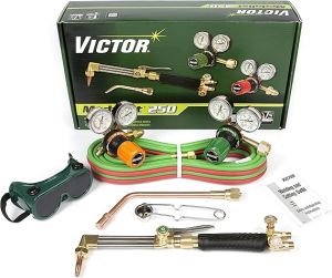 ESAB Victor Technologies 0384-2544 Medalist 250 System Medium Duty Cutting System, Propane/Natural Gas Service, G250-60-510LP Fuel Gas Regulator